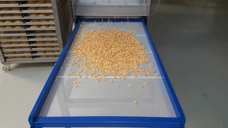 A resistant, hygienic and certified frame for your pasta factory?