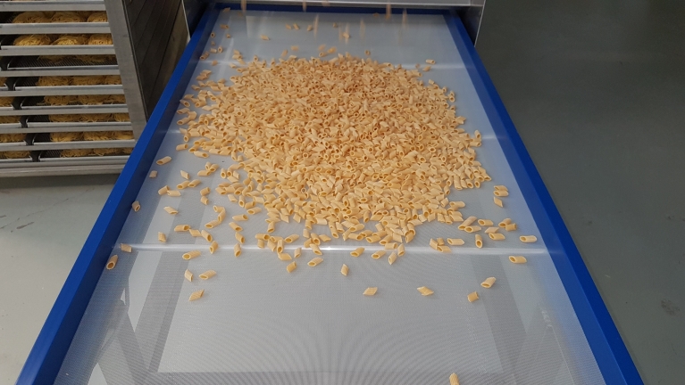 Telaio in plastica per essiccazione della pasta